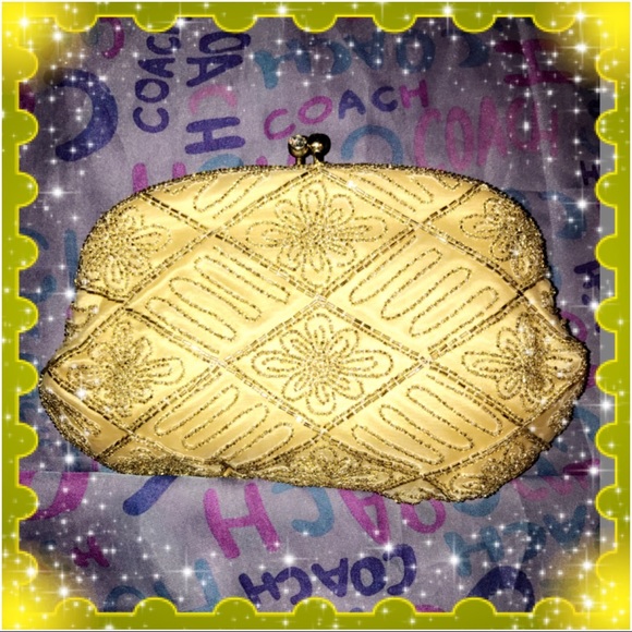 MINT CONDITION 1960 BEADED CLUTCH BY DEBBIE - Picture 2 of 8